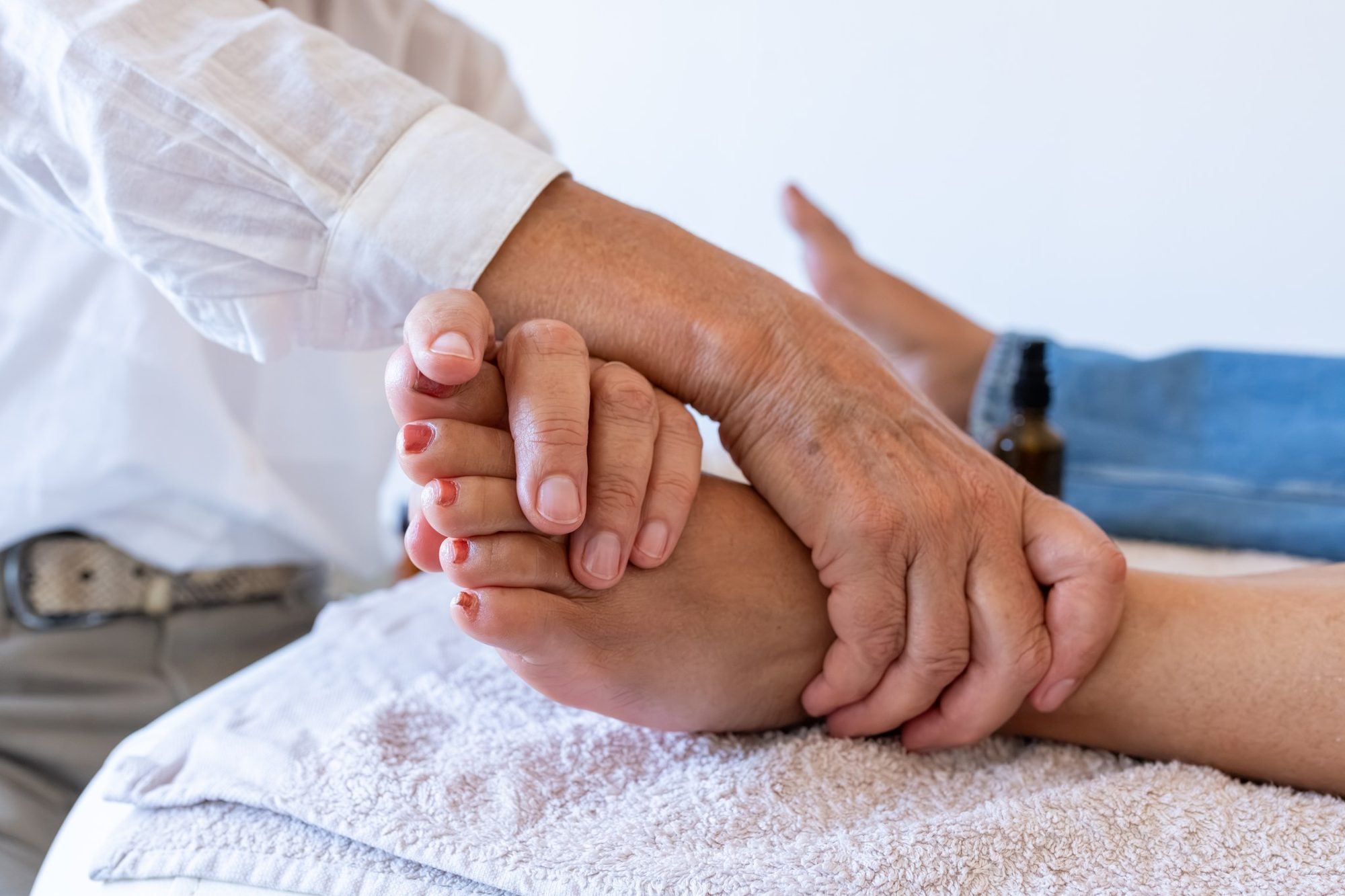 Réflexologie plantaire, travail sur le pied